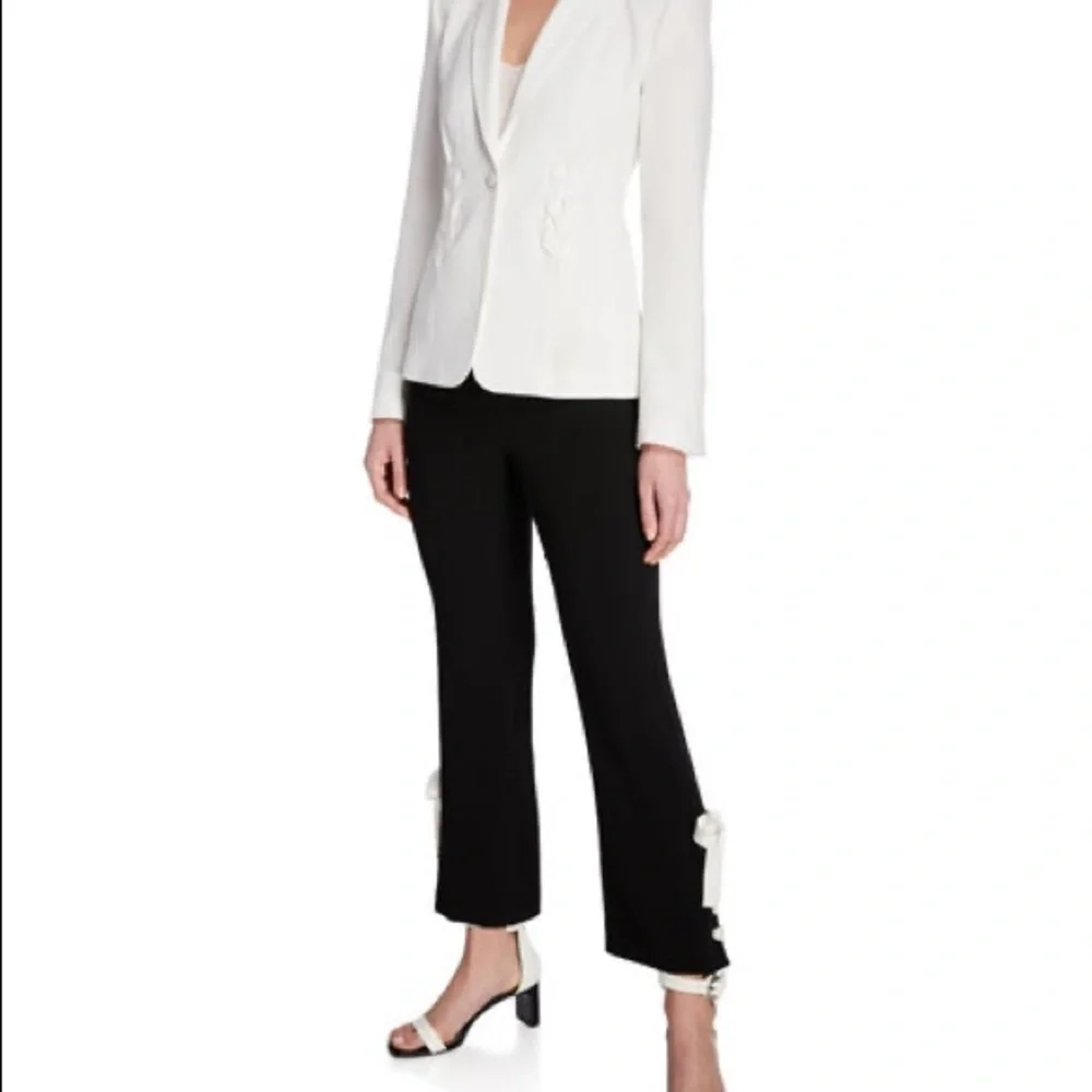 cinq a sept manufacturer cinq